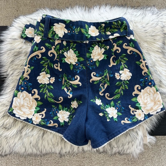 Farm Rio Printed Summer Shorts – Excellent Condition - Picture 6 of 7